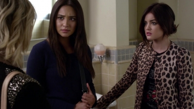 Pretty_Little_Liars_S03E22_BluRay_Rip_720p_Dual_Audio_WWW_TORRENTDOSFILMES_COM_1839.jpg