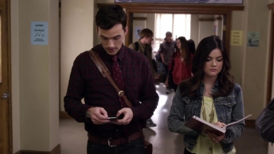 Pretty_Little_Liars_S03E24_BluRay_Rip_720p_Dual_Audio_WWW_TORRENTDOSFILMES_COM_0393.jpg