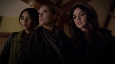 Pretty_Little_Liars_S03E24_BluRay_Rip_720p_Dual_Audio_WWW_TORRENTDOSFILMES_COM_1949.jpg