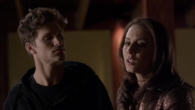 Pretty_Little_Liars_S03E24_BluRay_Rip_720p_Dual_Audio_WWW_TORRENTDOSFILMES_COM_1952.jpg