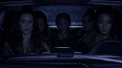 Pretty_Little_Liars_S03E24_BluRay_Rip_720p_Dual_Audio_WWW_TORRENTDOSFILMES_COM_2367.jpg