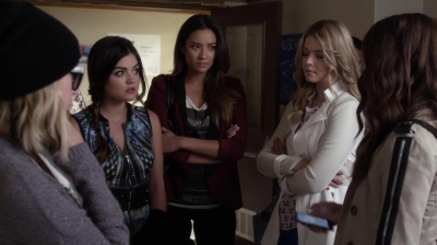 Pretty_Little_Liars_S05E05_Mini_720p_WEB-DL_Dual_RMZ-Dinho_2012.jpg