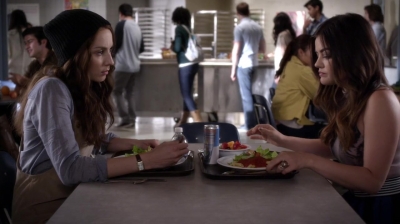Pretty_Little_Liars_S05E06_Mini_720p_WEB-DL_Dual_RMZ-Dinho_0495.jpg