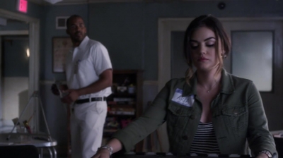Pretty_Little_Liars_S05E07_Mini_720p_WEB-DL_Dual_RMZ-Dinho_0435.jpg