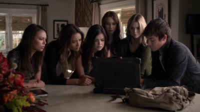 Pretty_Little_Liars_S05E12_Mini_720p_WEB-DL_Dual_RMZ-Dinho_1400.jpg
