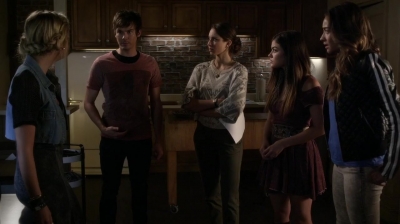 Pretty_Little_Liars_S05E17_Mini_720p_WEB-DL_Dual_RMZ-Dinho_0103.jpg