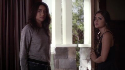 Pretty_Little_Liars_S05E19_Mini_720p_WEB-DL_Dual_RMZ-Dinho_1476.jpg