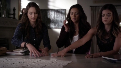 Pretty_Little_Liars_S05E23_Mini_720p_WEB-DL_Dual_RMZ-Dinho_0202.jpg