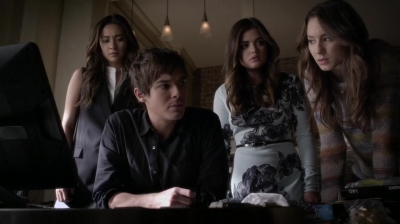 Pretty_Little_Liars_S05E23_Mini_720p_WEB-DL_Dual_RMZ-Dinho_1186.jpg