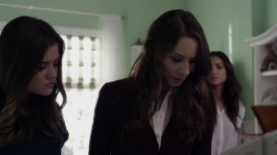 Pretty_Little_Liars_S05E23_Mini_720p_WEB-DL_Dual_RMZ-Dinho_2129.jpg