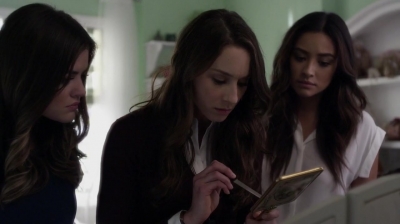 Pretty_Little_Liars_S05E23_Mini_720p_WEB-DL_Dual_RMZ-Dinho_2140.jpg