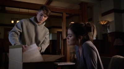 Pretty_Little_Liars_S05E24_Mini_720p_WEB-DL_Dual_RMZ-Dinho_0728.jpg