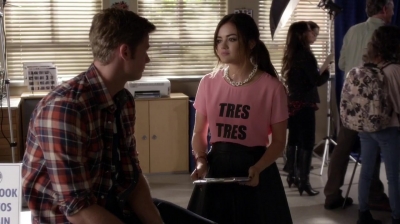 Pretty_Little_Liars_S05E24_Mini_720p_WEB-DL_Dual_RMZ-Dinho_0941.jpg