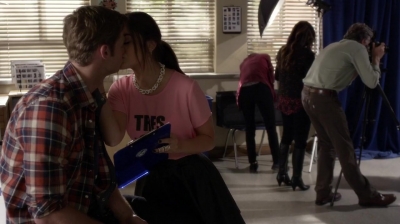 Pretty_Little_Liars_S05E24_Mini_720p_WEB-DL_Dual_RMZ-Dinho_0994.jpg
