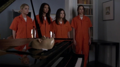 Pretty_Little_Liars_S05E25_Mini_720p_WEB-DL_Dual_RMZ-Dinho_0592.jpg