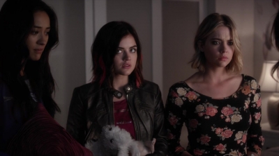 Pretty_Little_Liars_S06E01_720p_HDTV_X264-DIMENSION_1683.jpg