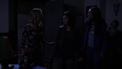 Pretty_Little_Liars_S06E01_720p_HDTV_X264-DIMENSION_1994.jpg