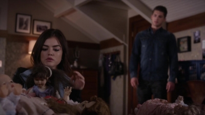 Pretty_Little_Liars_S06E07_720p_HDTV_X264-DIMENSION_0740.jpg