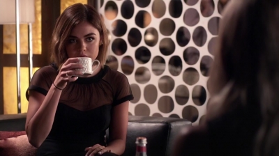 Pretty_Little_Liars_S06E12_Charlotte_s_Web_720p_WEB-DL_DD5_1_H_264-NTb_0074.jpg
