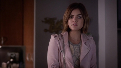 Pretty_Little_Liars_S06E12_Charlotte_s_Web_720p_WEB-DL_DD5_1_H_264-NTb_1779.jpg