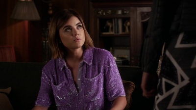 Pretty_Little_Liars_S06E13_The_Gloves_Are_On_720p_WEB-DL_DD5_1_H_264-NTb_0997.jpg