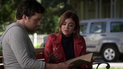 Pretty_Little_Liars_S06E13_The_Gloves_Are_On_720p_WEB-DL_DD5_1_H_264-NTb_1182.jpg