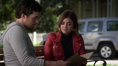 Pretty_Little_Liars_S06E13_The_Gloves_Are_On_720p_WEB-DL_DD5_1_H_264-NTb_1185.jpg