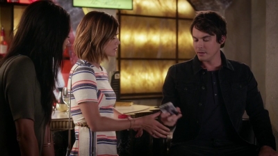 Pretty_Little_Liars_S06E14_New_Guys_New_Lies_REPACK_720p_WEB-DL_DD5_1_H_264-NTb_2219.jpg