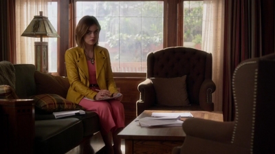 Pretty_Little_Liars_S06E16_Where_Somebody_Waits_for_Me_720p_WEB-DL_DD5_1_H_264-NTb_1146.jpg