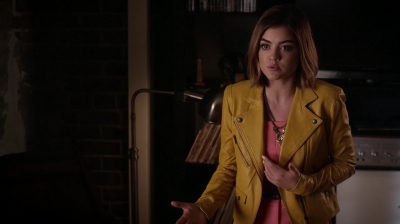 Pretty_Little_Liars_S06E16_Where_Somebody_Waits_for_Me_720p_WEB-DL_DD5_1_H_264-NTb_2340.jpg