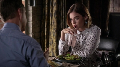 Pretty_Little_Liars_S06E17_We_ve_All_Got_Baggage_720p_WEB-DL_DD5_1_H_264-NTb_0717.jpg