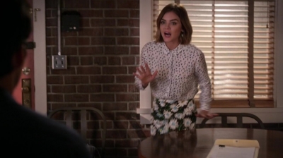 Pretty_Little_Liars_S06E17_We_ve_All_Got_Baggage_720p_WEB-DL_DD5_1_H_264-NTb_0927.jpg