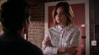 Pretty_Little_Liars_S06E17_We_ve_All_Got_Baggage_720p_WEB-DL_DD5_1_H_264-NTb_0935.jpg