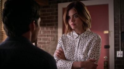 Pretty_Little_Liars_S06E17_We_ve_All_Got_Baggage_720p_WEB-DL_DD5_1_H_264-NTb_0946.jpg