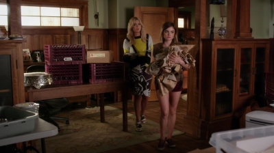 Pretty_Little_Liars_S06E18_Burn_This_720p_WEB-DL_DD5_1_H_264-NTb_0057.jpg