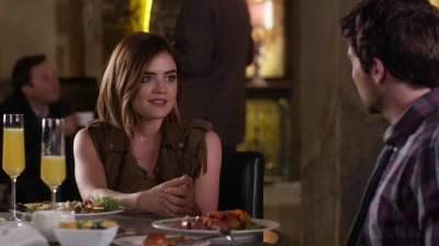 Pretty_Little_Liars_S06E18_Burn_This_720p_WEB-DL_DD5_1_H_264-NTb_0907.jpg