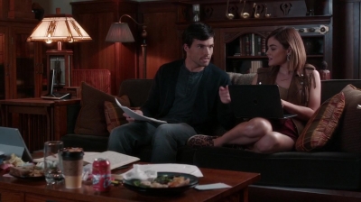 Pretty_Little_Liars_S06E18_Burn_This_720p_WEB-DL_DD5_1_H_264-NTb_0993.jpg