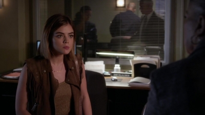 Pretty_Little_Liars_S06E18_Burn_This_720p_WEB-DL_DD5_1_H_264-NTb_1314.jpg