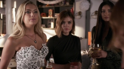 Pretty_Little_Liars_S06E18_Burn_This_720p_WEB-DL_DD5_1_H_264-NTb_1404.jpg
