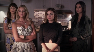 Pretty_Little_Liars_S06E18_Burn_This_720p_WEB-DL_DD5_1_H_264-NTb_1563.jpg