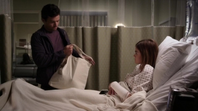 Pretty_Little_Liars_S06E18_Burn_This_720p_WEB-DL_DD5_1_H_264-NTb_2184.jpg
