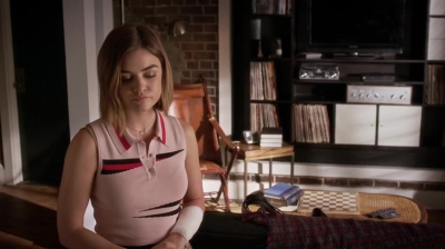 Pretty_Little_Liars_S06E19_Did_You_Miss_Me_720p_WEB-DL_DD5_1_H_264-NTb_0696.jpg