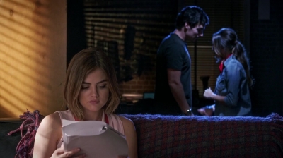 Pretty_Little_Liars_S06E19_Did_You_Miss_Me_720p_WEB-DL_DD5_1_H_264-NTb_1055.jpg