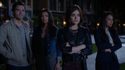 Pretty_Little_Liars_S07E01_WEB-DL_720p_DUAL_WWW_COMANDOTORRENTS_COM_0140.jpg