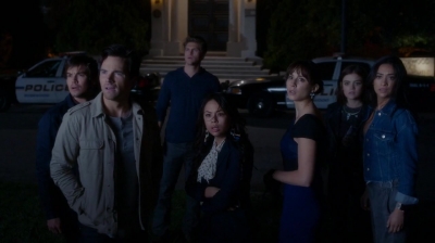 Pretty_Little_Liars_S07E01_WEB-DL_720p_DUAL_WWW_COMANDOTORRENTS_COM_0216.jpg