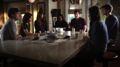 Pretty_Little_Liars_S07E01_WEB-DL_720p_DUAL_WWW_COMANDOTORRENTS_COM_0499.jpg