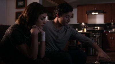 Pretty_Little_Liars_S07E01_WEB-DL_720p_DUAL_WWW_COMANDOTORRENTS_COM_1370.jpg