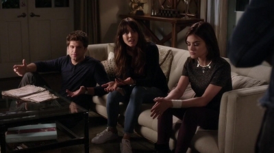 Pretty_Little_Liars_S07E01_WEB-DL_720p_DUAL_WWW_COMANDOTORRENTS_COM_2188.jpg