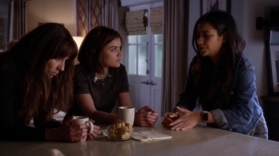 Pretty_Little_Liars_S07E01_WEB-DL_720p_DUAL_WWW_COMANDOTORRENTS_COM_2326.jpg