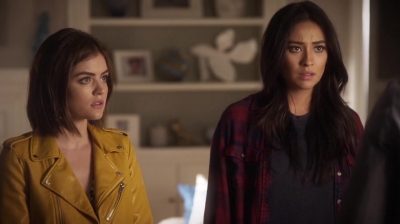 Pretty_Little_Liars_S07E02_WEB-DL_720p_DUAL_WWW_COMANDOTORRENTS_COM_1077.jpg